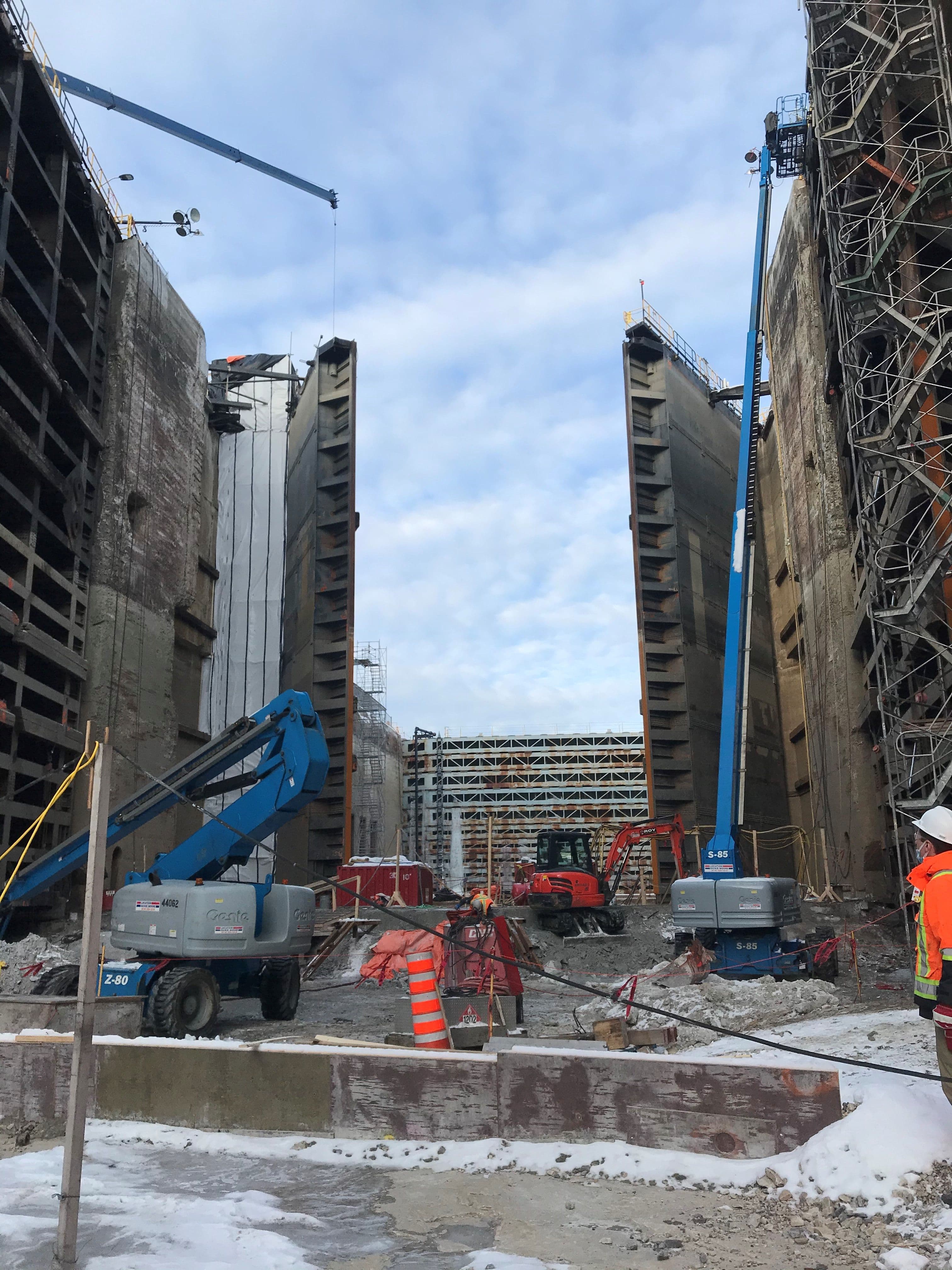 Interventions de coffrage et de bétonnage aux Écluses de Beauharnois dans un environnement à accès restreint par CSL Ltée
